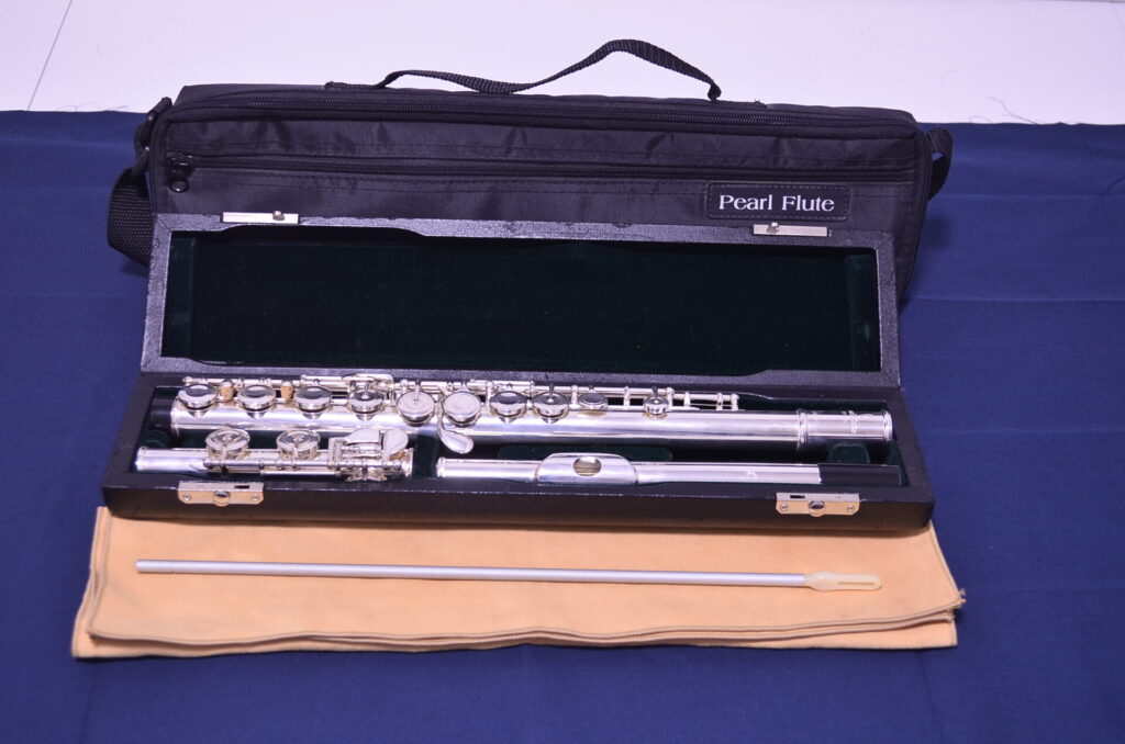 中古販売実績 フルート Pearl PF-665E